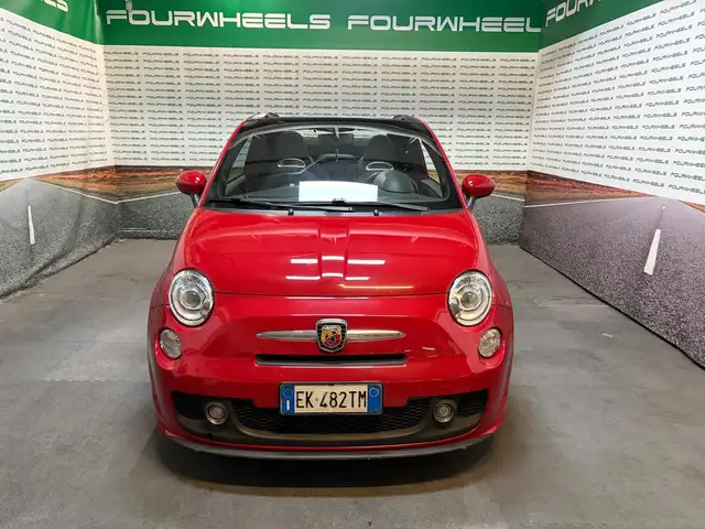 Abarth 595C C 1.4 Turbo T-Jet (118Kw) ESSEESSE