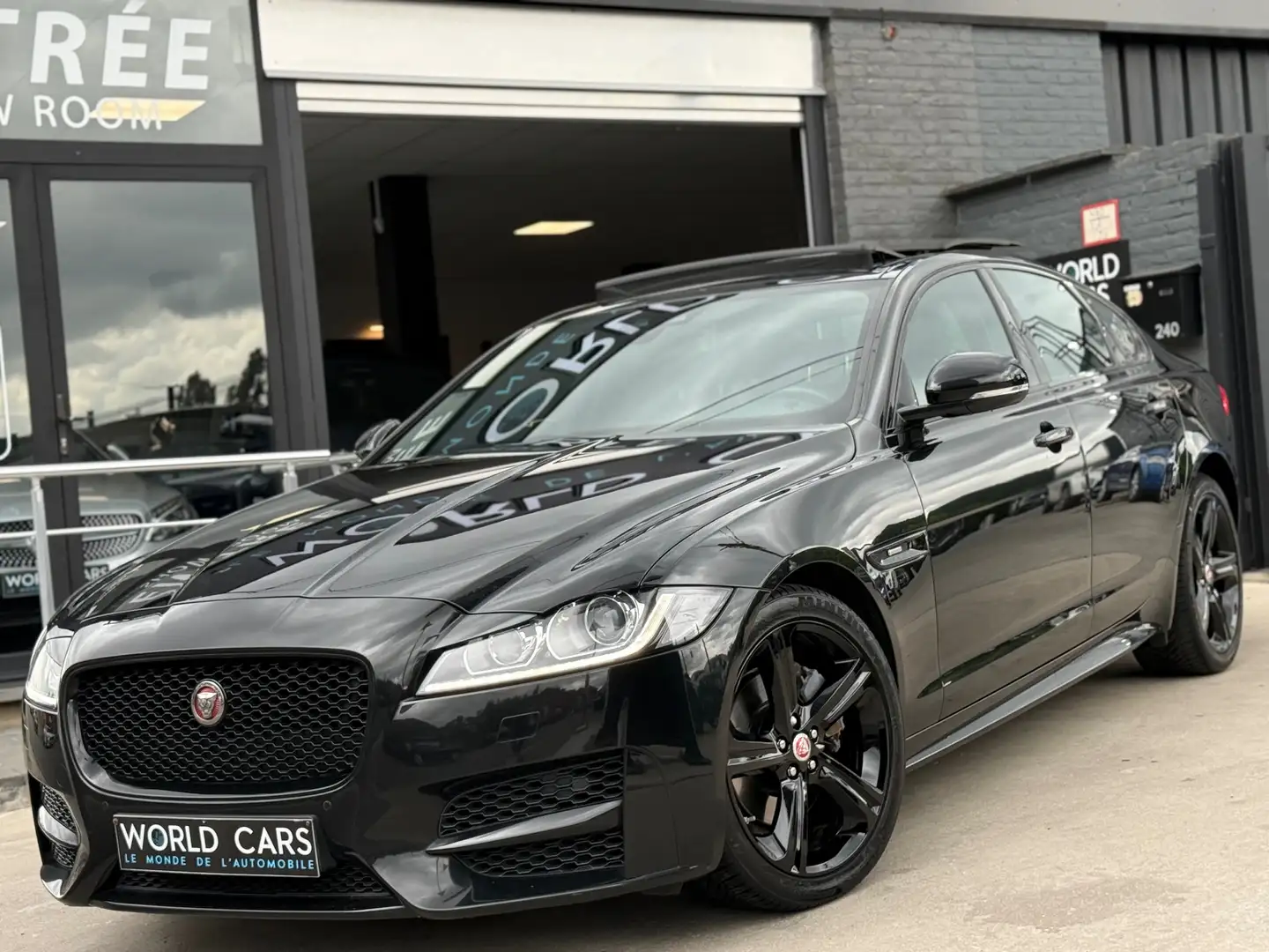 Jaguar XF 2.0 D R-Sport 179CV TOIT PANO GARANTIE 12MOIS Negro - 1