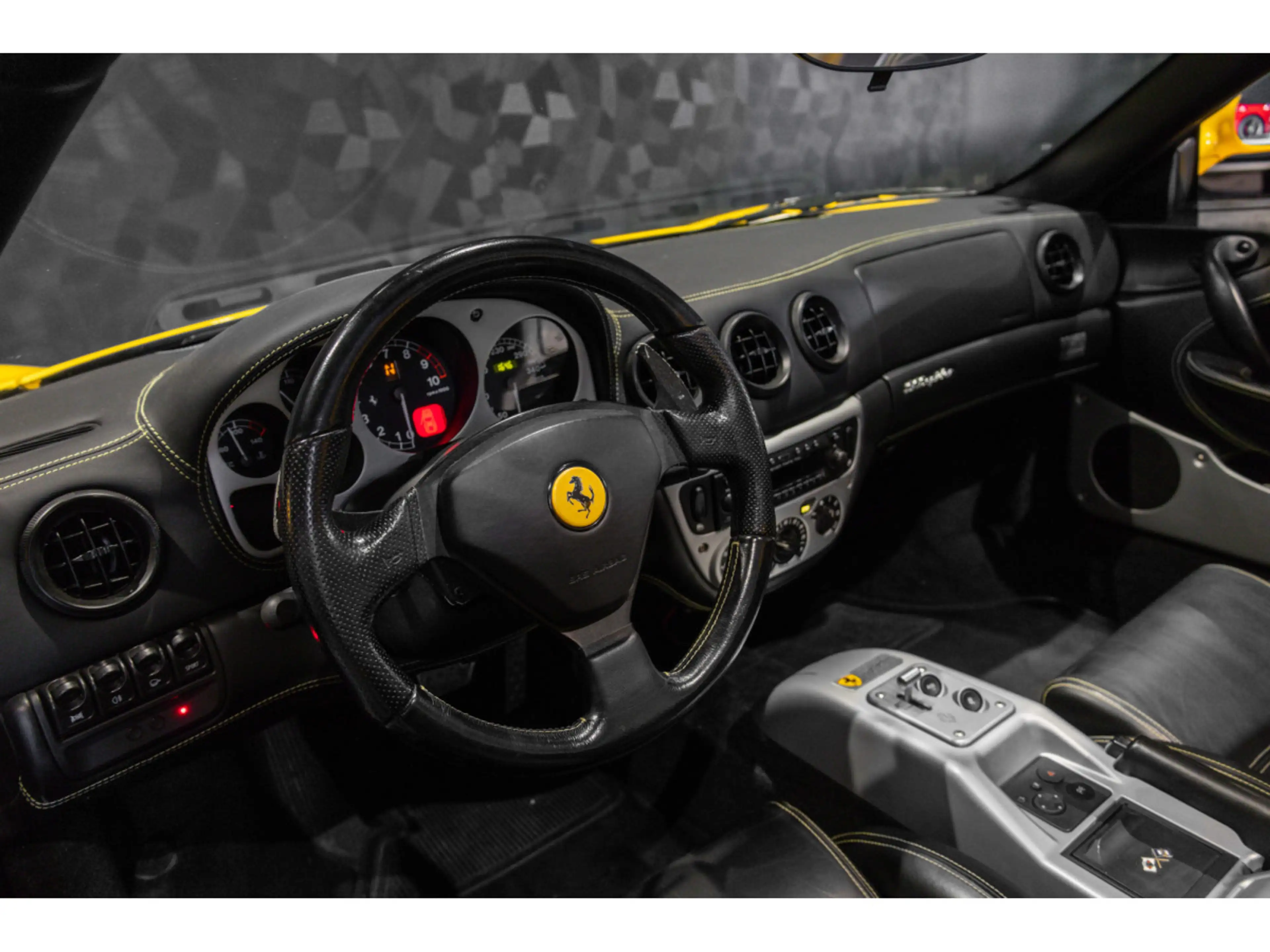 Ferrari 360 Spider - GIALLO MODENA — photo 9