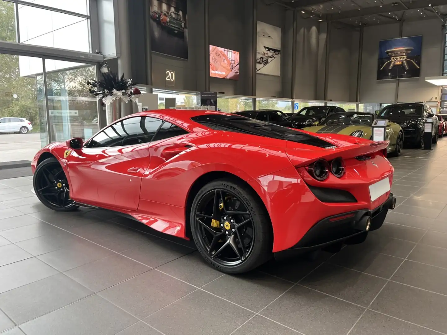 Ferrari F8 Tributo Rood - 2