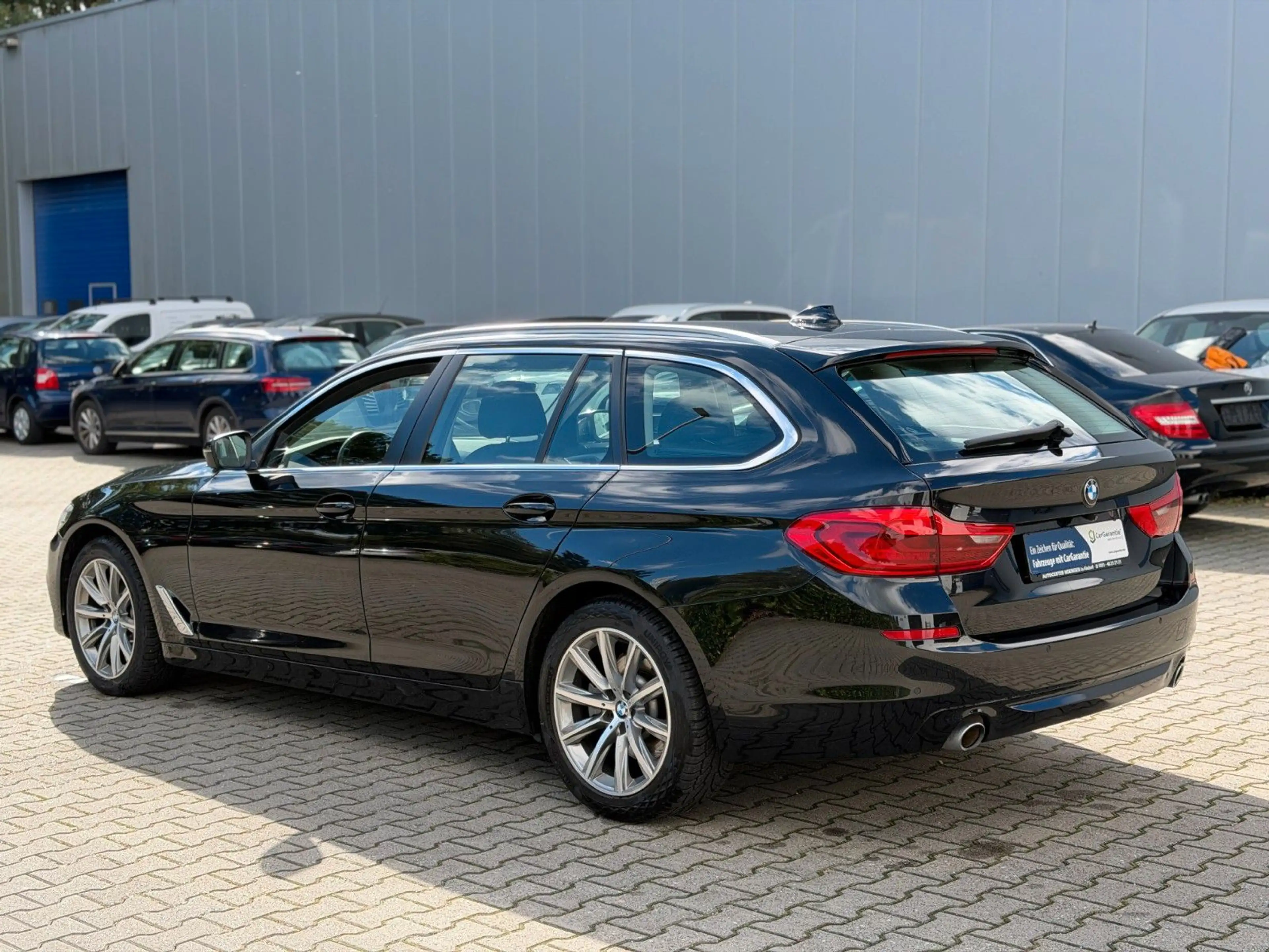 BMW 530 i Touring Garantie*Kamera*Parkassist*AHK*LED — photo 13