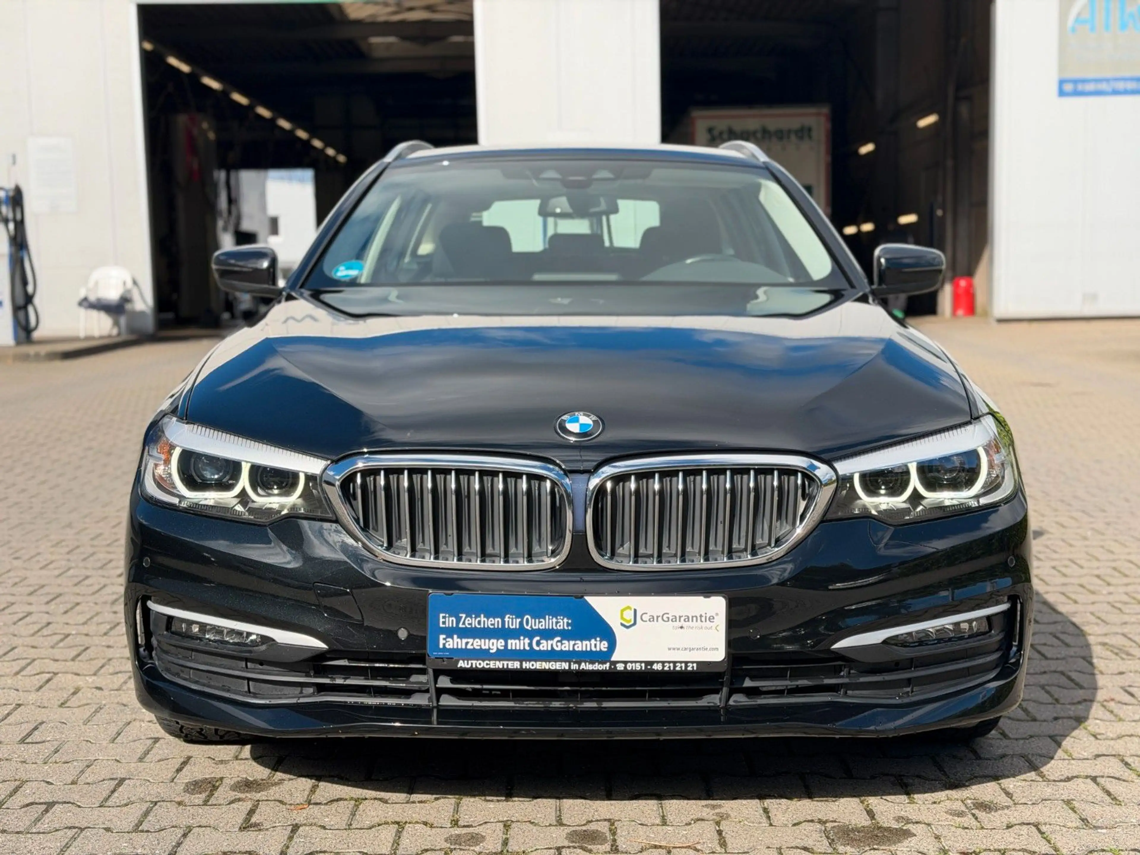 BMW 530 i Touring Garantie*Kamera*Parkassist*AHK*LED — photo 4