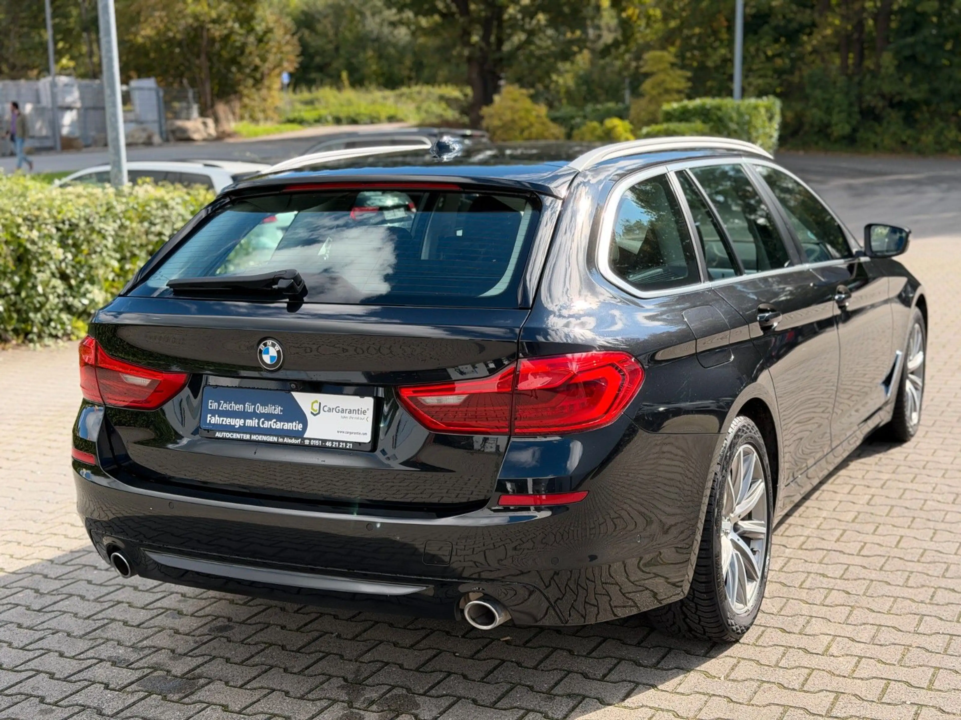 BMW 530 i Touring Garantie*Kamera*Parkassist*AHK*LED — photo 10
