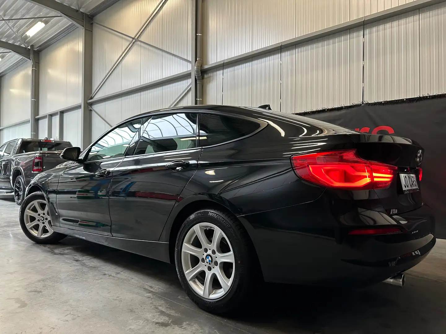 BMW 318 GT/Led/Navi/Camera/Carplay/cc/airco/Leder/Automaat Zwart - 2