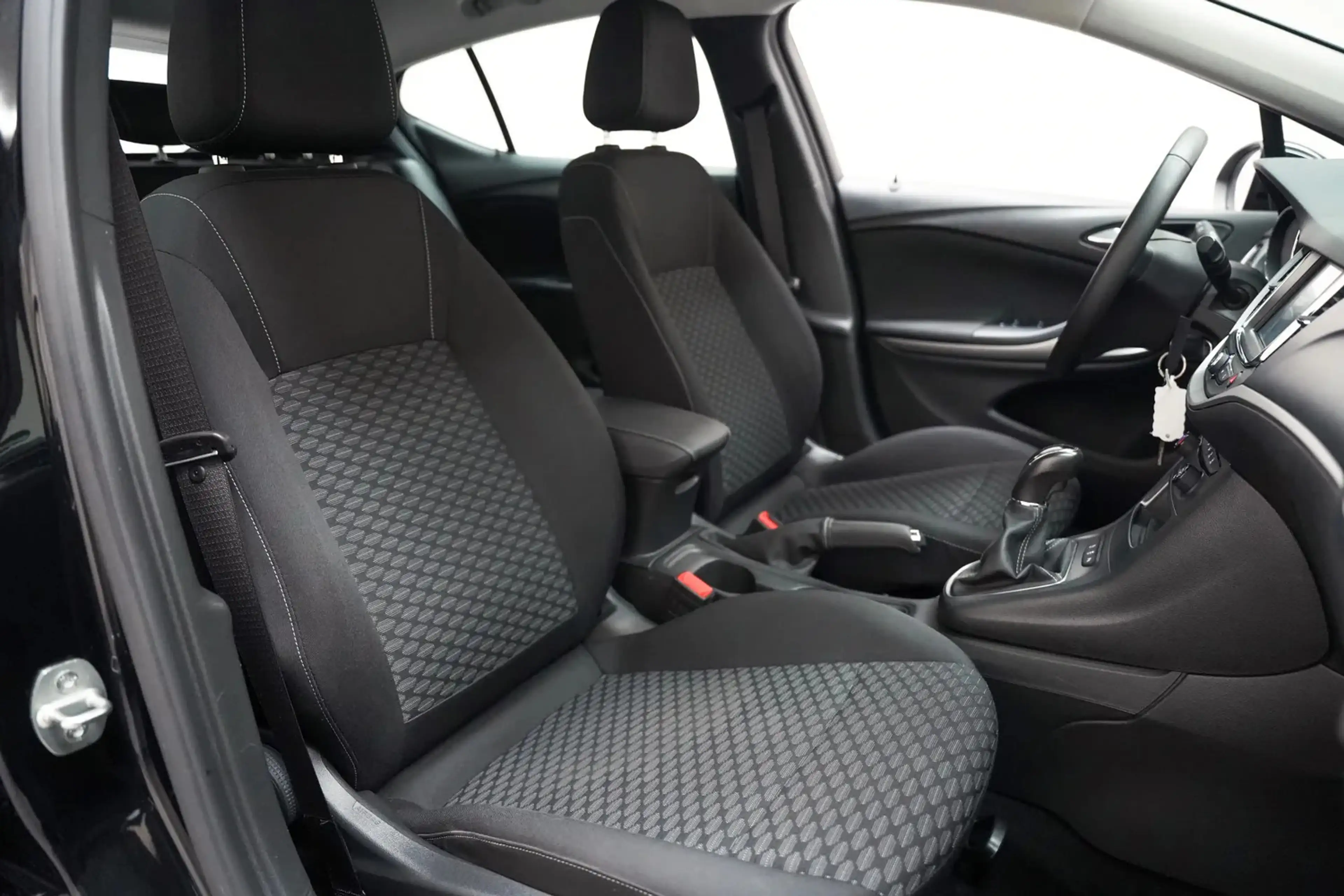 Opel Astra 1.2 Edition [ Navi Apple/Android LED PDC Cruise ] — photo 13