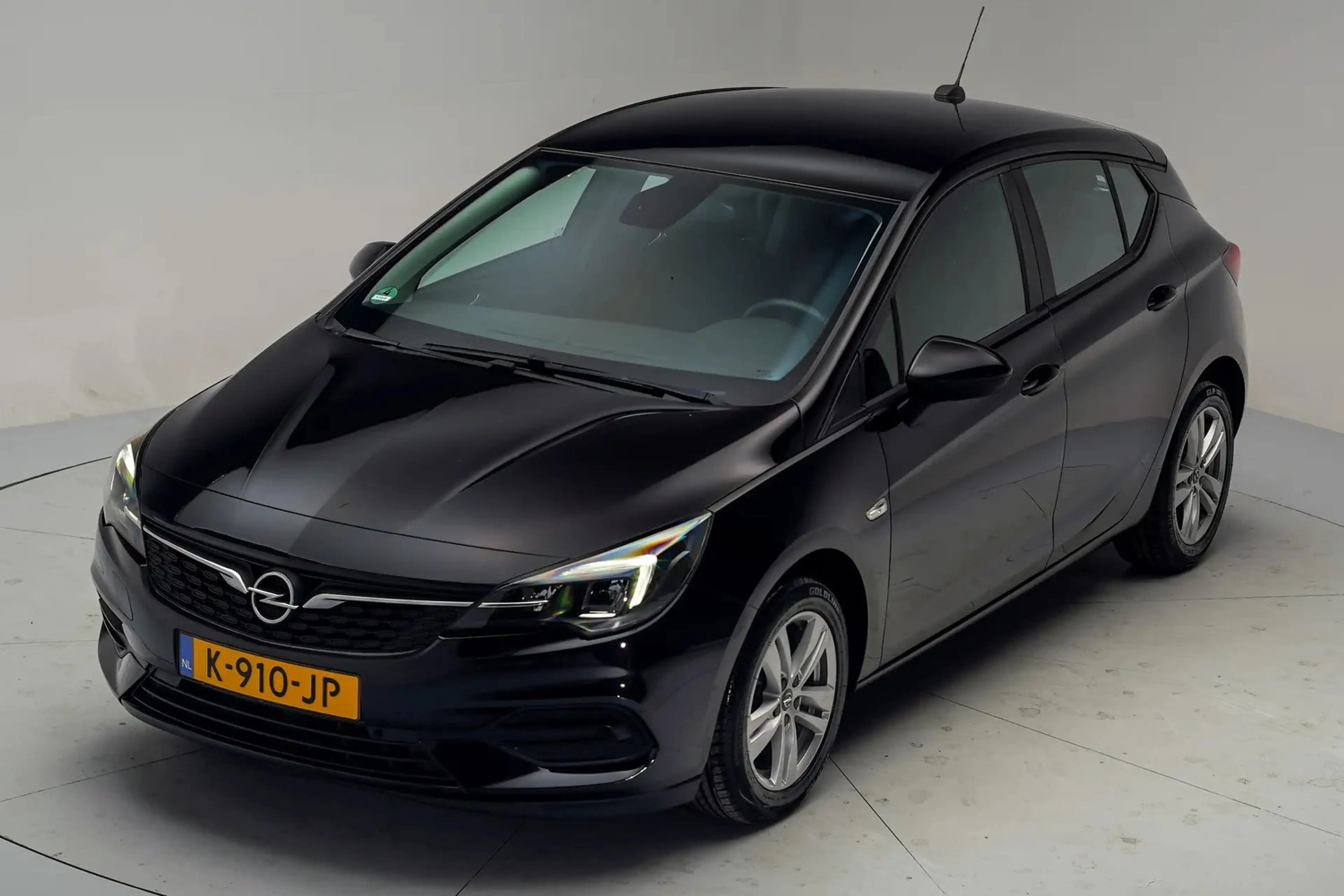Opel Astra 1.2 Edition [ Navi Apple/Android LED PDC Cruise ] — photo 10