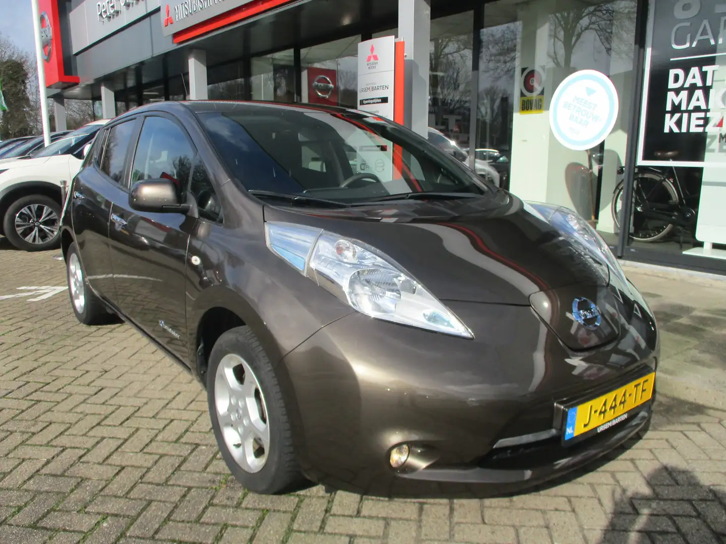 Nissan Leaf Acenta 30 kWh €2.000,- subsidie dus GOEDKOPER rijd Bruin - 2