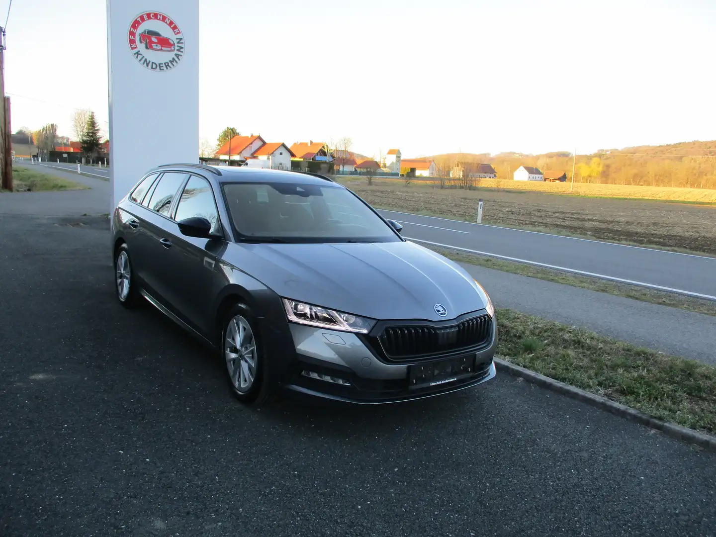 Skoda Octavia Style 4x4 DSG Head-up - 1