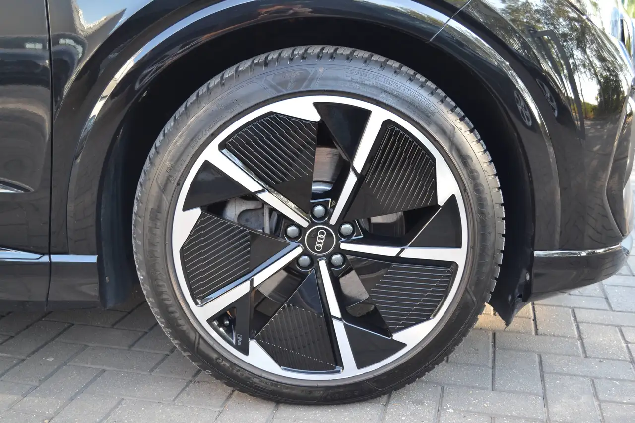 Audi Q4 e-Tron 40 "S-line" * PANO * Leder * S zetels, миниатюра 27