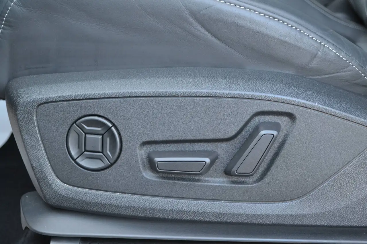 Audi Q4 e-Tron 40 "S-line" * PANO * Leder * S zetels, миниатюра 17