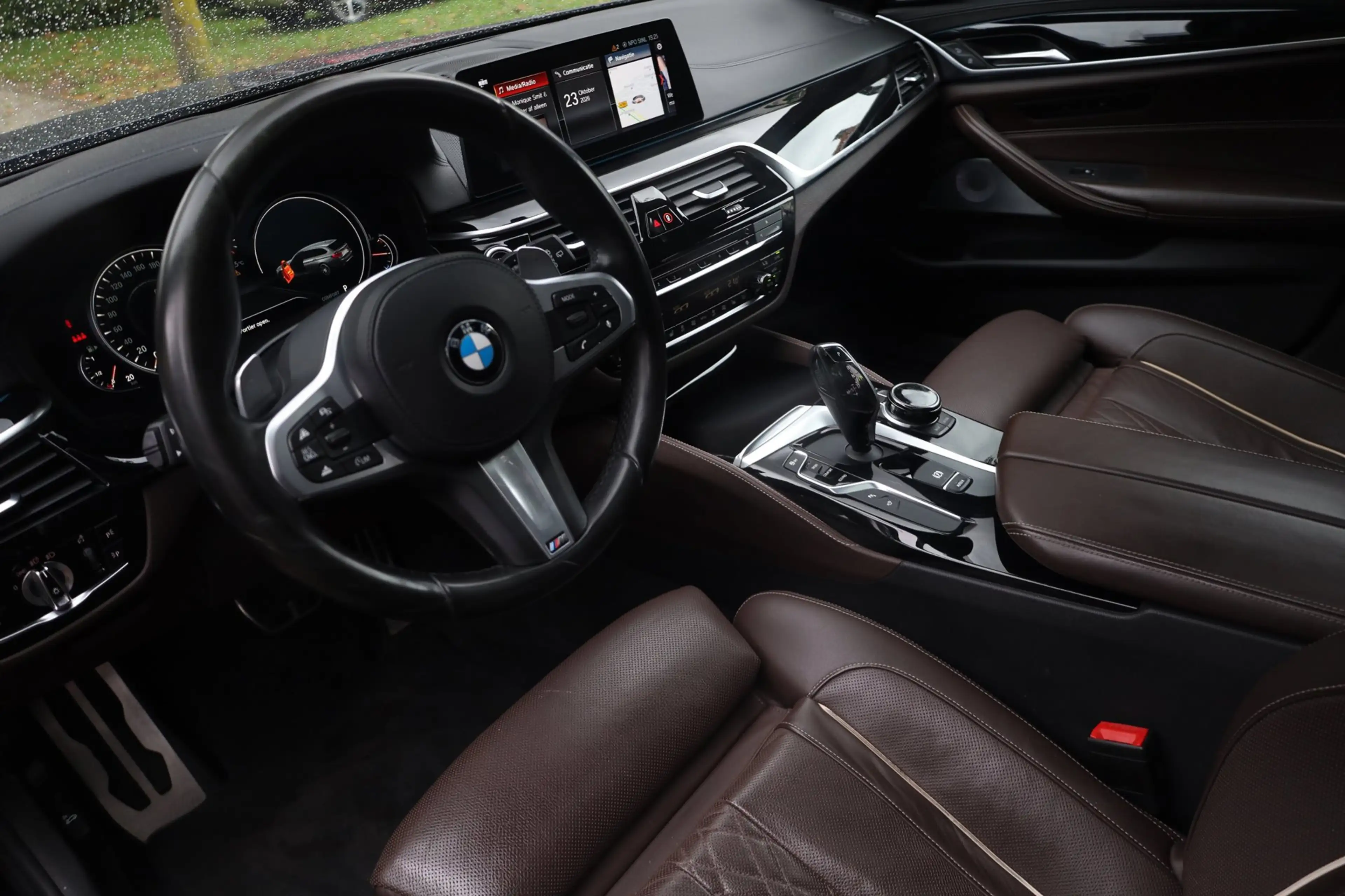 BMW 540 5-serie Touring 540i xDrive High Executive Aut | M — photo 2