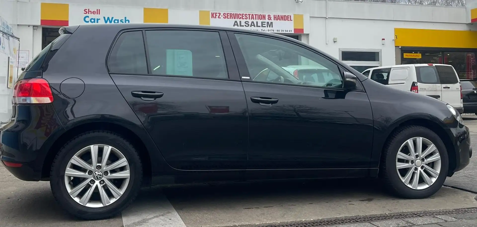Volkswagen Golf Style Schwarz - 2