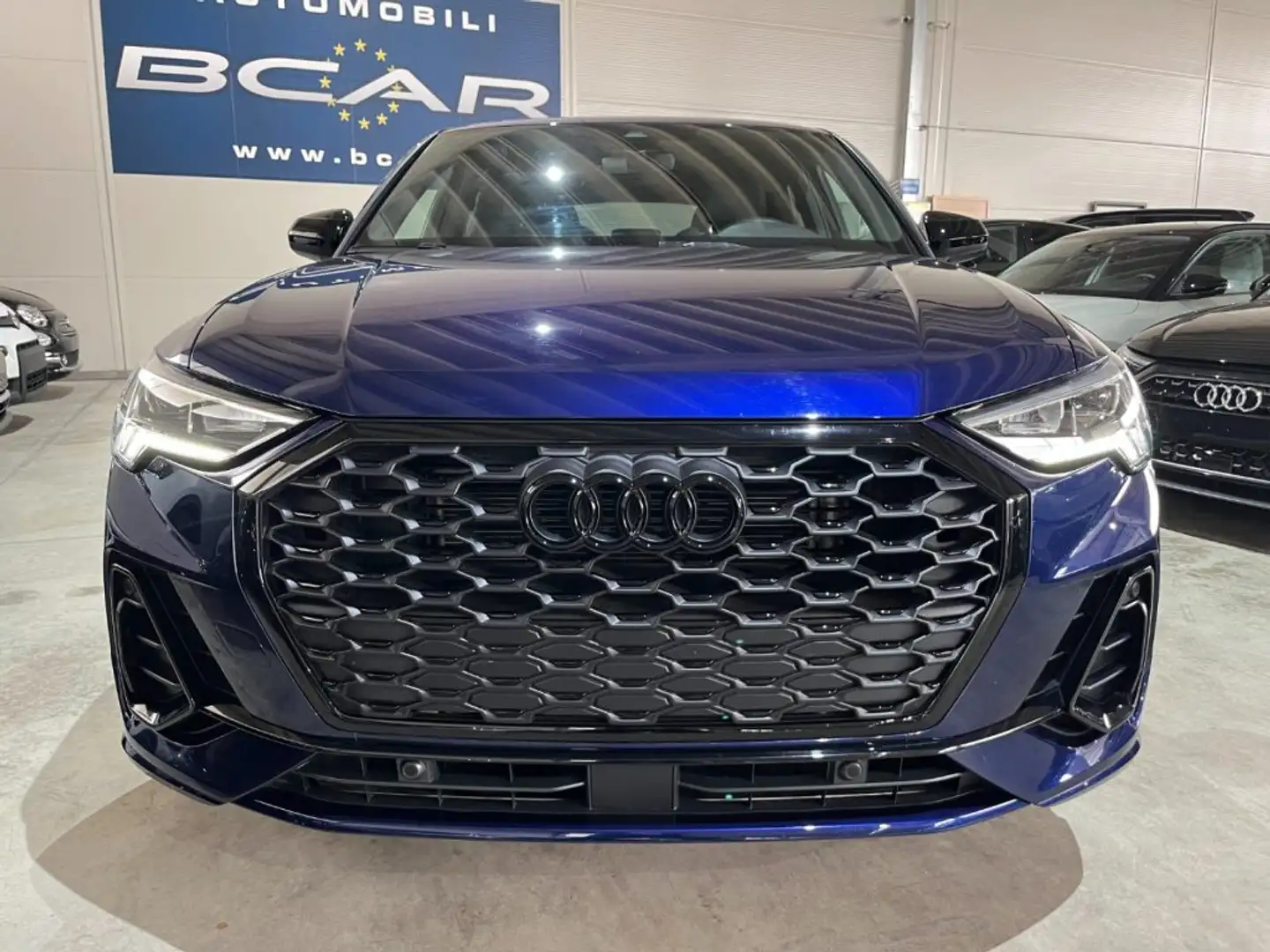 Audi Q3 SPB 35TDI Stronic Identity Black S line "20 Sline Blu/Azzurro - 2