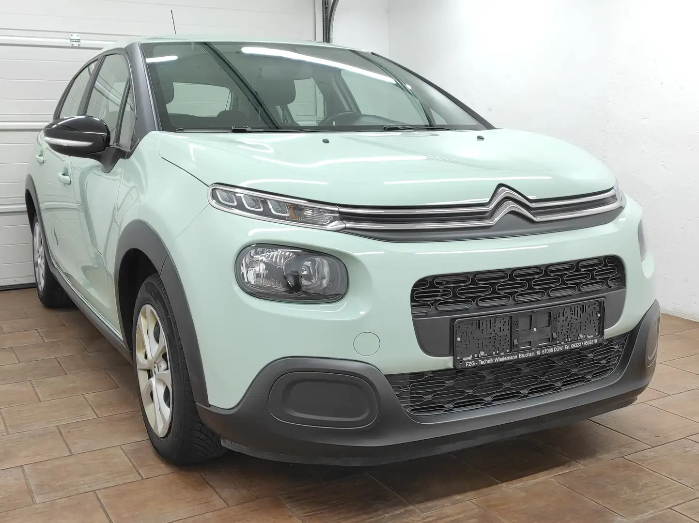 Citroen C3 1.2 1-HAND EURO-6 LED KLIMA START/STOP TEMBP BC ZV Vert - 1