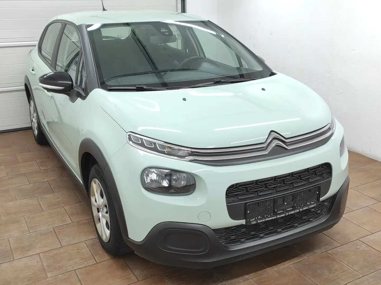 Citroen C3 1.2 1-HAND EURO-6 LED KLIMA START/STOP TEMBP BC ZV Vert - 2