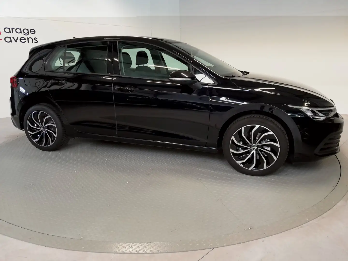Volkswagen Golf 1.0 eTSI Active OPF DSG Noir - 2