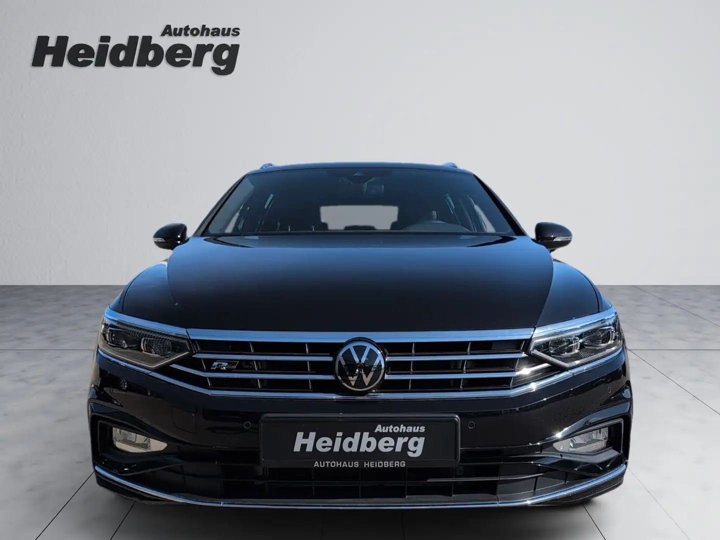 Volkswagen Passat Variant R-LINE AHK Standhzg IQ NAPPA 19" Garantie 4-2029 Schwarz - 2