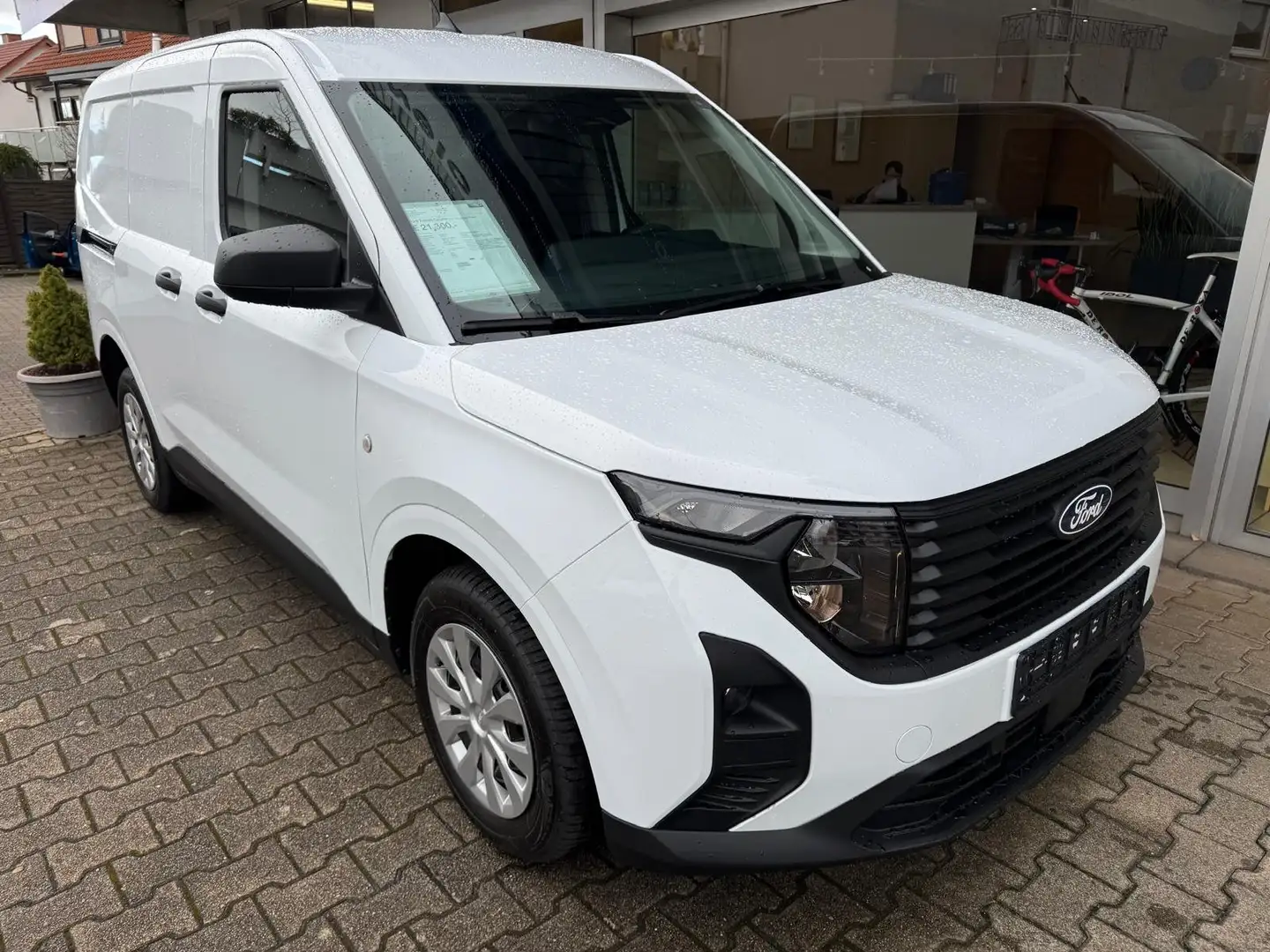 Ford Transit Courier 1,0 l EcoBoost Trend Weiß - 2