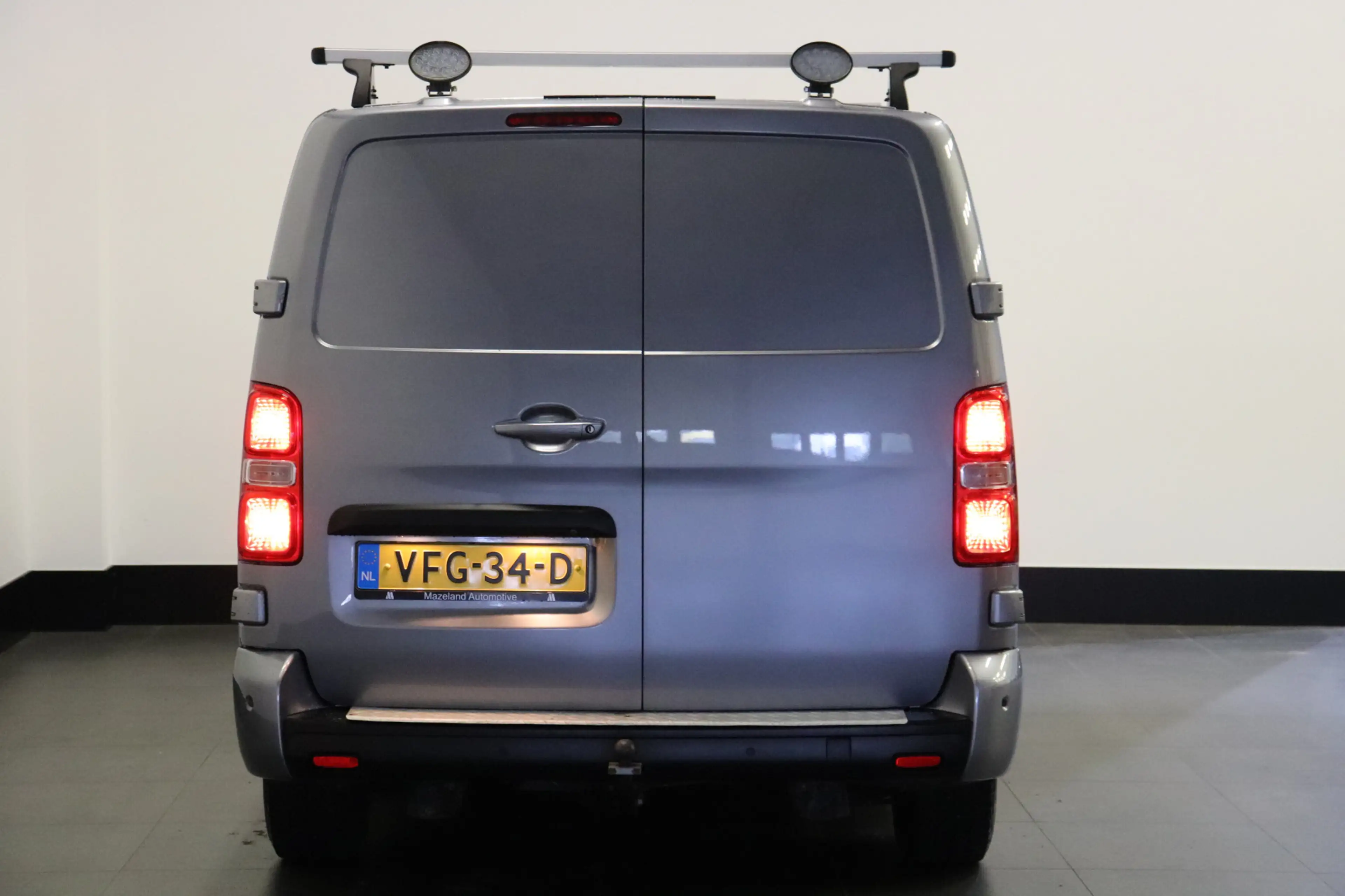 Peugeot Expert 2.0 BlueHDI 180PK Dubbel Cabine Automaat EURO 6 - — photo 8