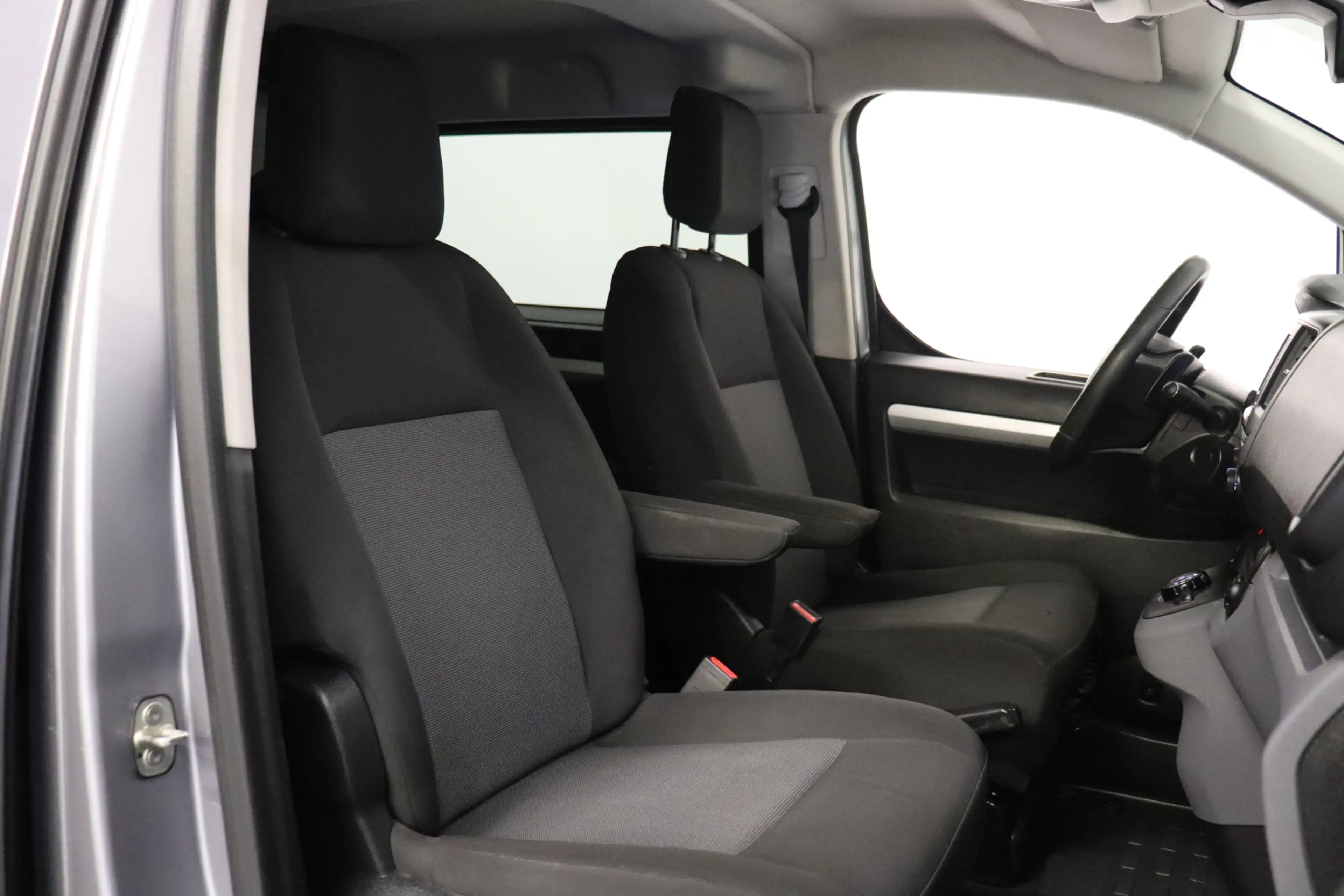 Peugeot Expert 2.0 BlueHDI 180PK Dubbel Cabine Automaat EURO 6 - — photo 5