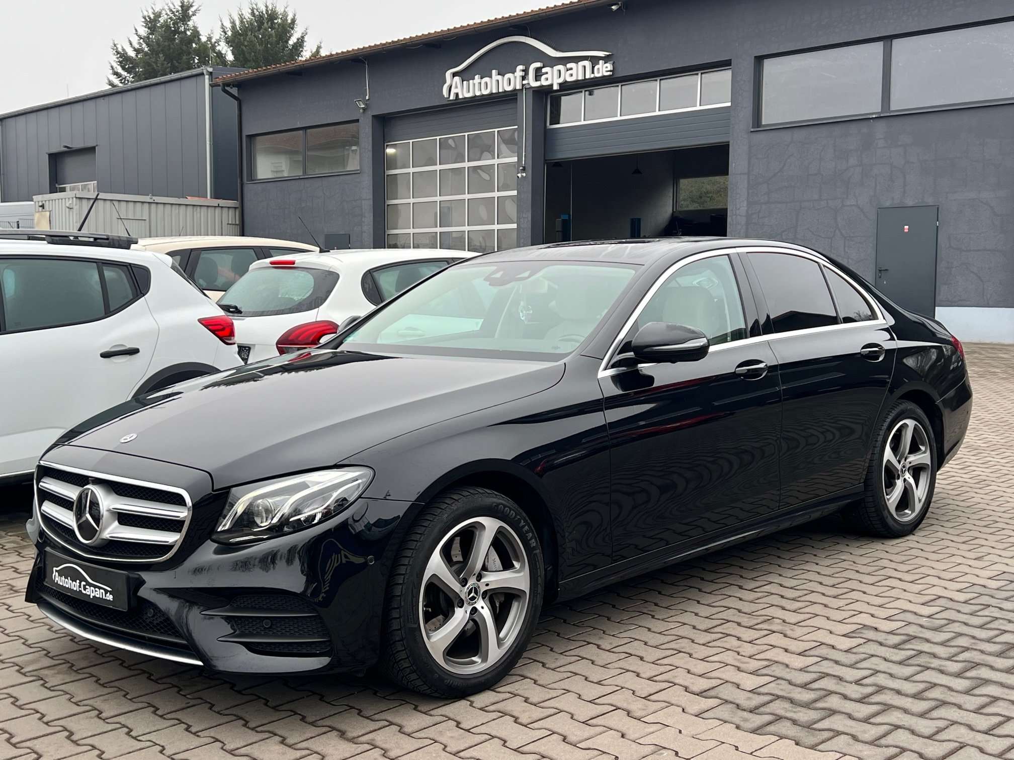 Second hand Mercedes Benz E-Class 220