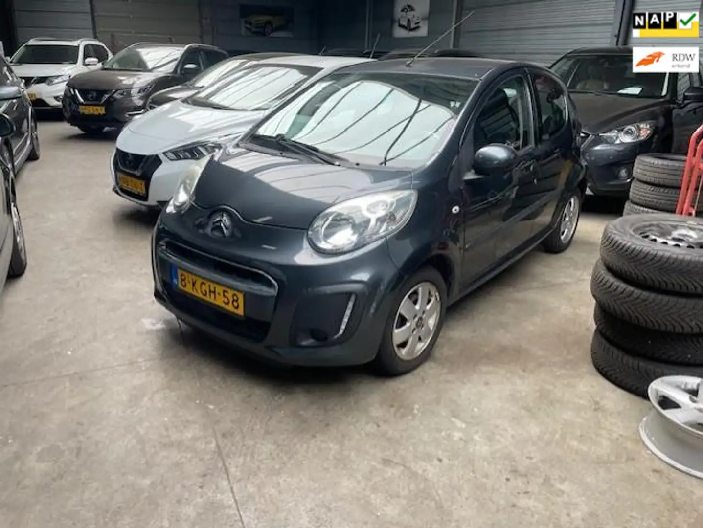 Citroen C1 1.0 Collection airco Grijs - 1