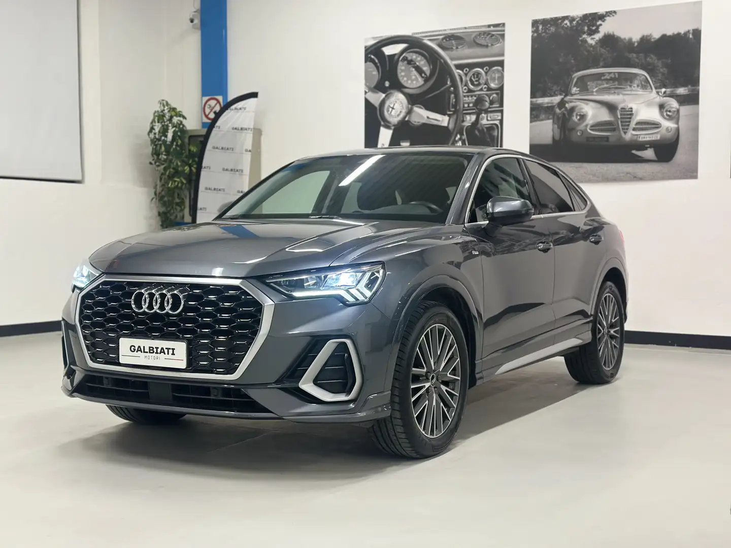 Audi Q3 Sportback MHEV S Line 150cv S-Tronic - VIRTUAL Gris - 1