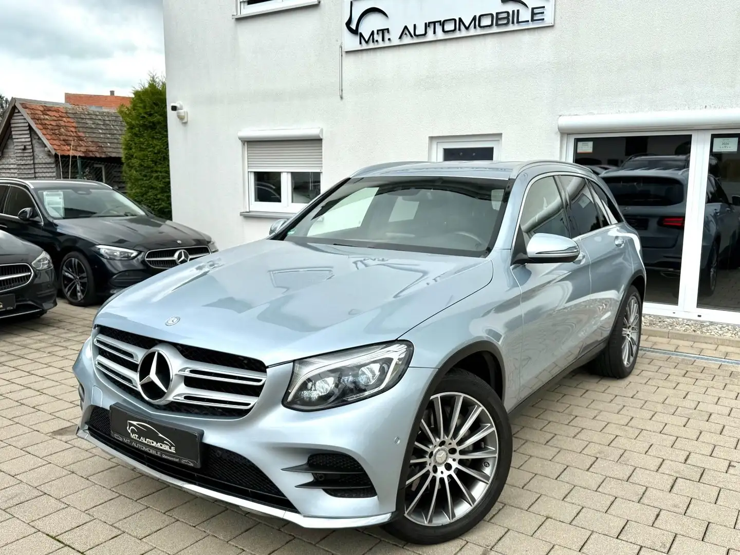 Mercedes-Benz GLC 250 d 4Matic*AMG*NAVI*KAMERA*LED*AHK*19''ALU Plateado - 1