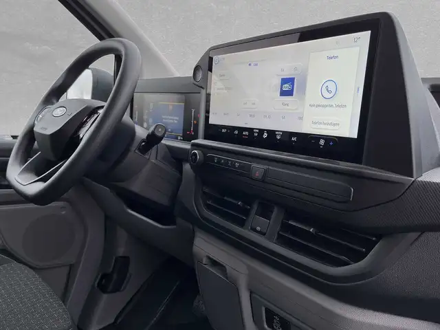 Ford Transit Custom view 2