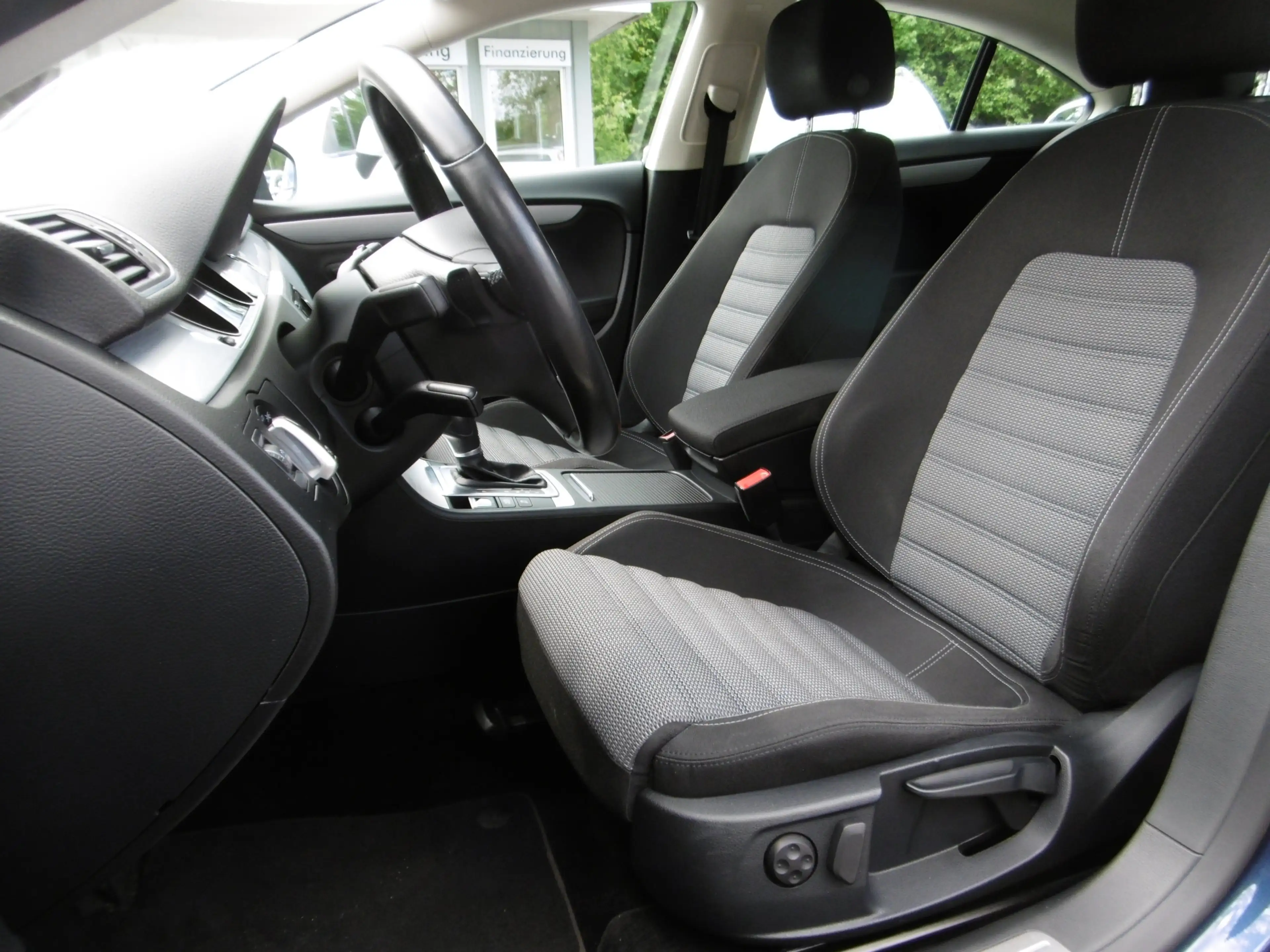 Volkswagen CC 1.4TSI Automatik Sitzheiz. Xenon Tempomat PDC — photo 3