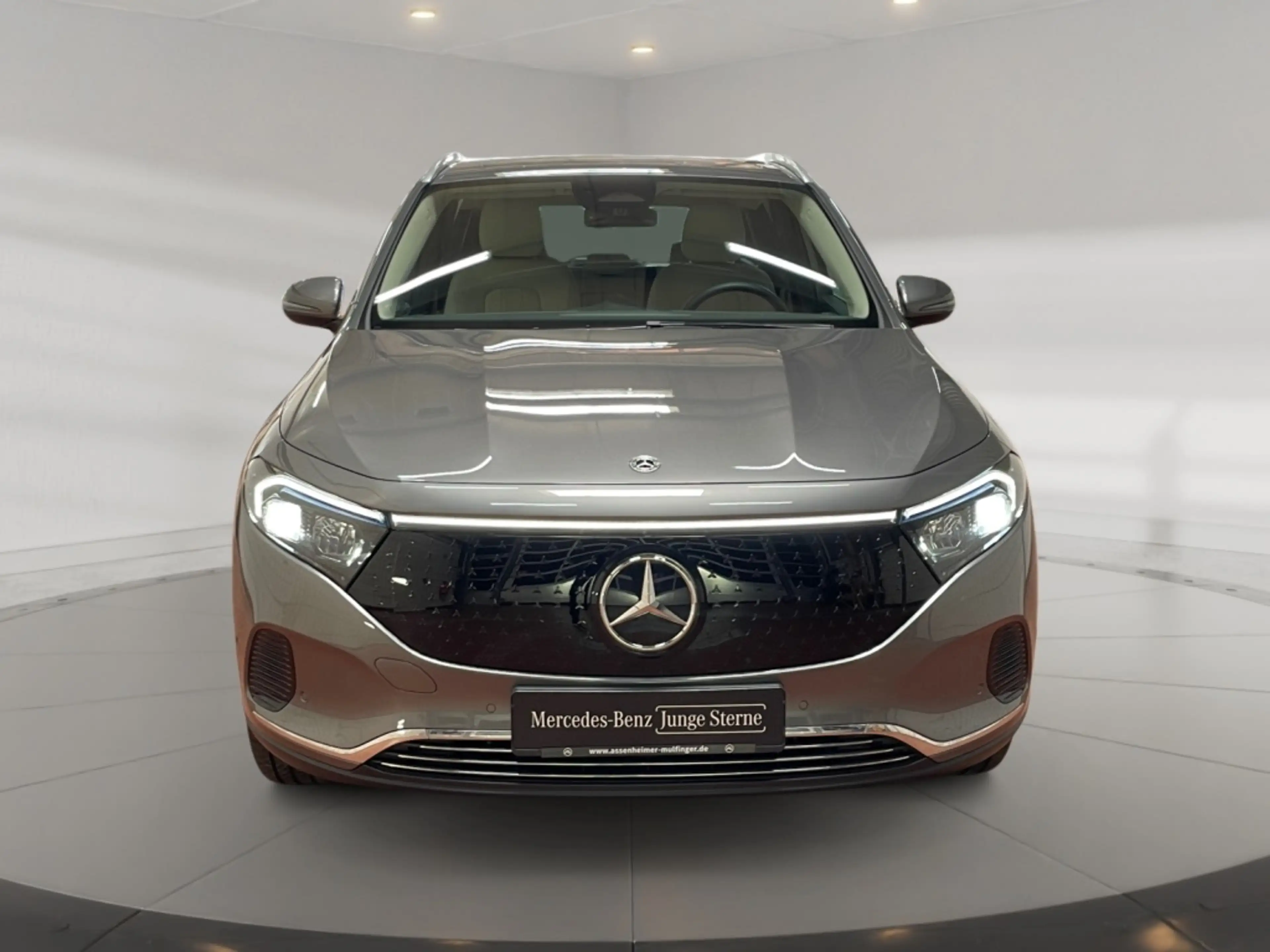 Mercedes-Benz EQA 250 + Progressive ILS+MBUX+Progressive+Wide — photo 8