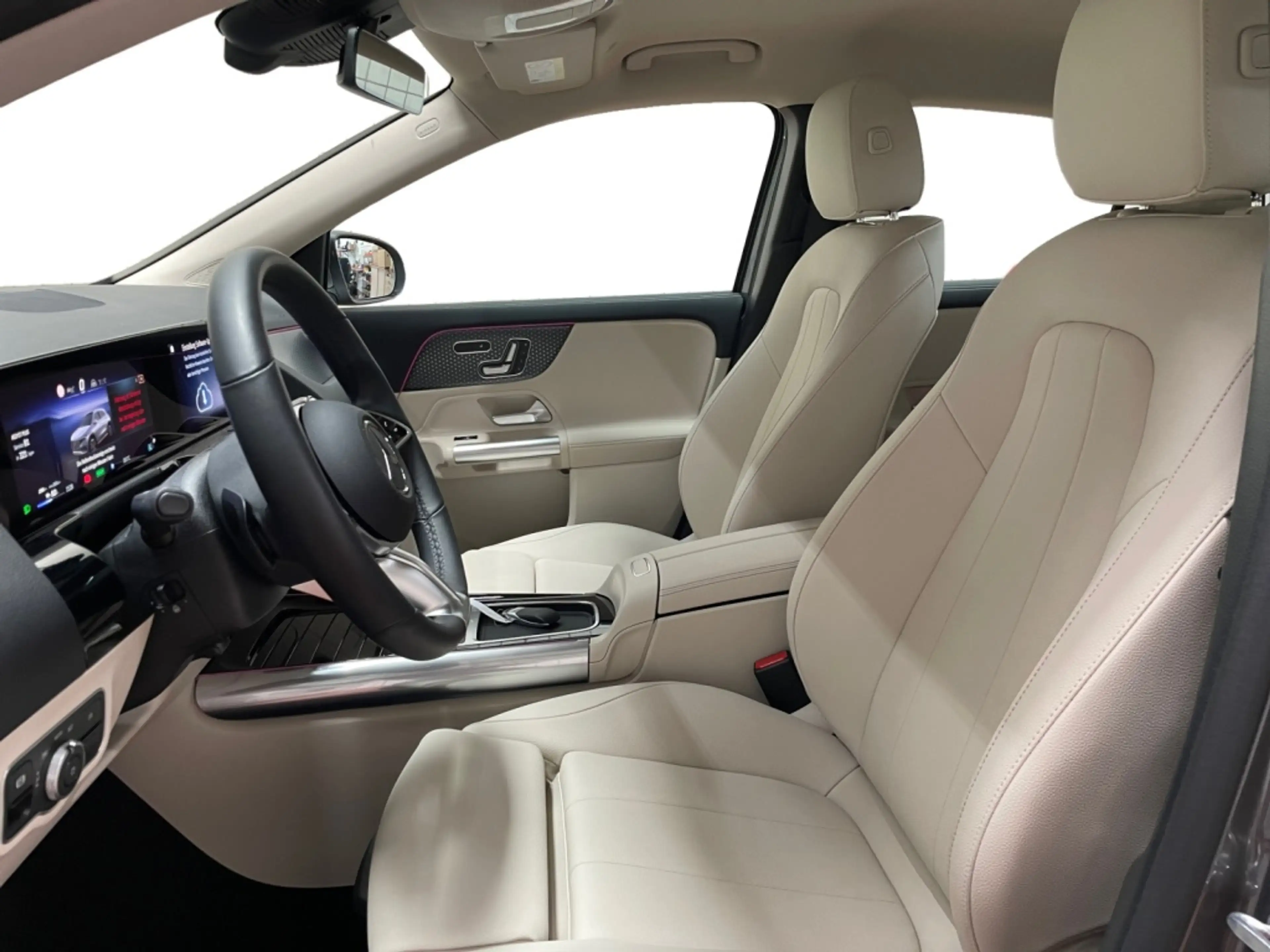 Mercedes-Benz EQA 250 + Progressive ILS+MBUX+Progressive+Wide — photo 10