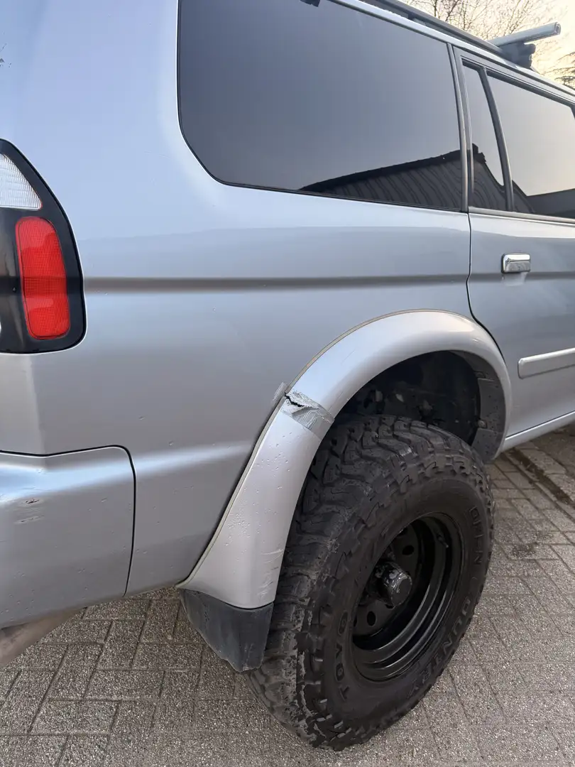 Mitsubishi Pajero Sport 2.5 TD Intense - 2