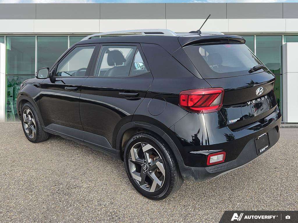 2023 Hyundai Venue Ultimate | CLEAN CARFAX | HEATED SEATS | SUNROOF — снимка 1
