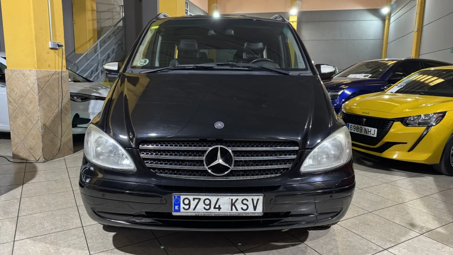 Mercedes-Benz Viano 3.0CDI Ambiente Extralargo Aut. Negro - 2
