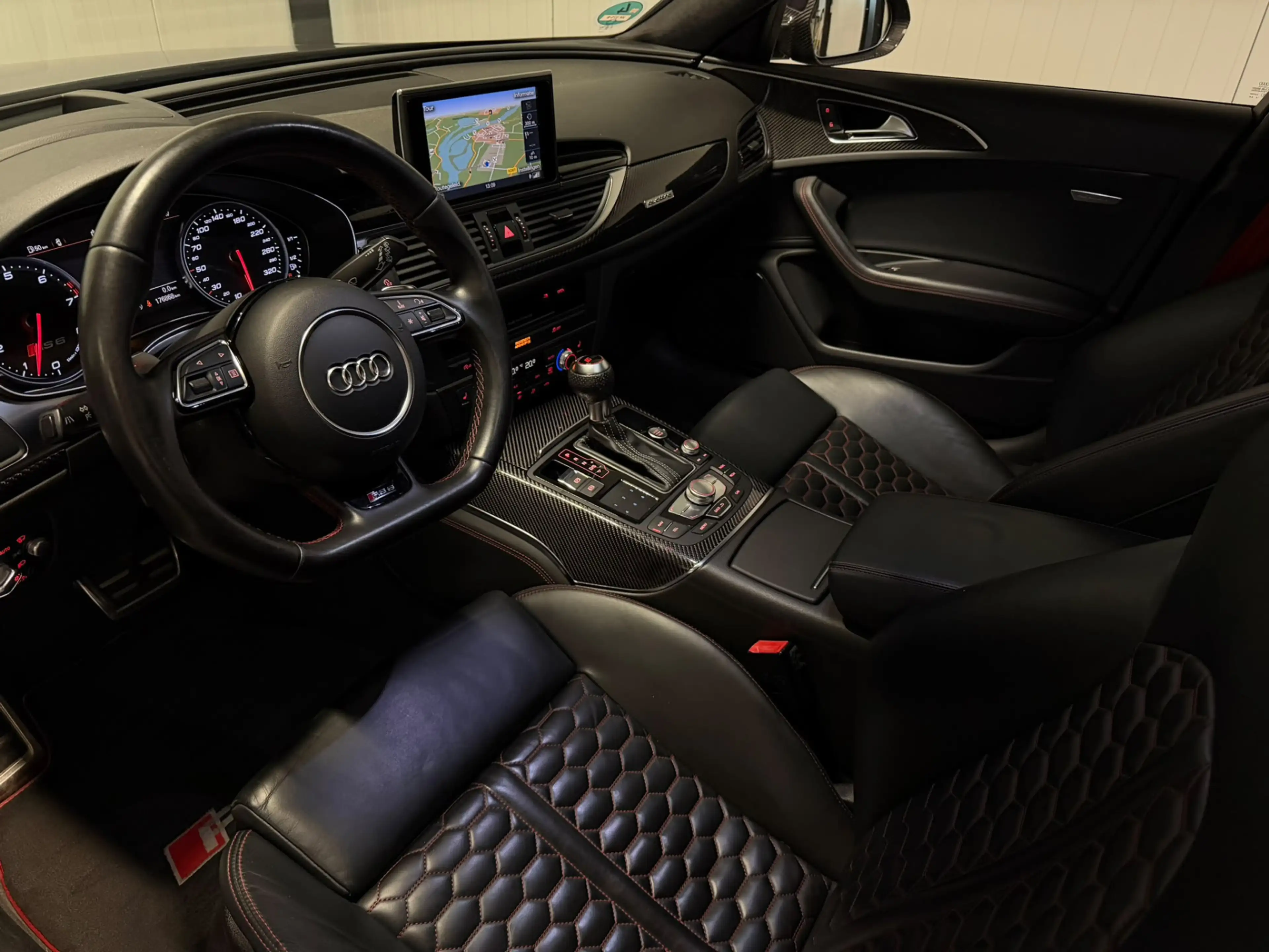 Audi RS6 Avant 4.0 TFSI Quattro Pro Line Plus Matgrijs Pano — photo 19