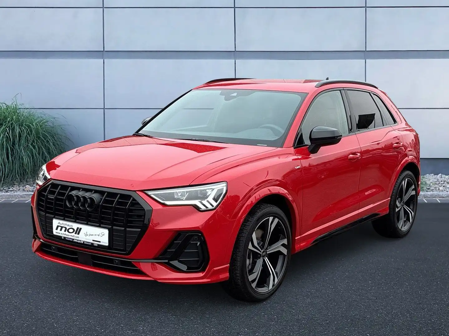 Audi Q3 S line 40 TFSI quattro S tronic 2x Sline, AHK Rot - 1
