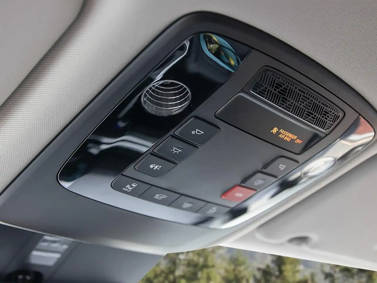 Kia Carnival снимка Kia Carnival