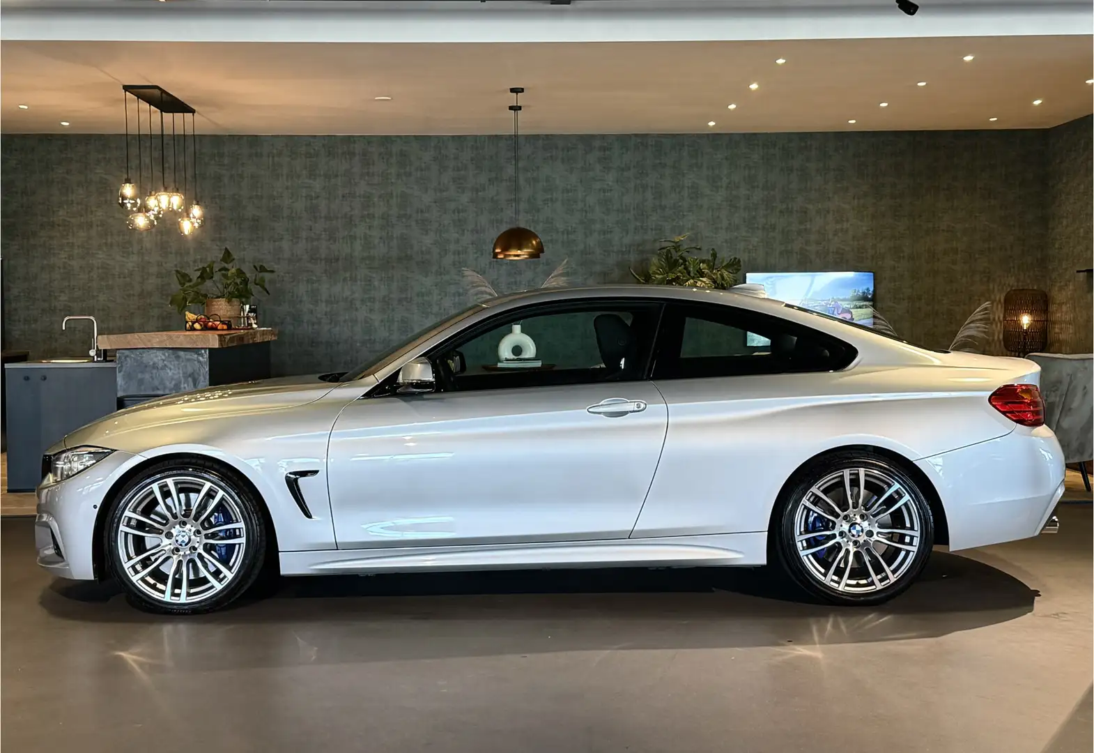 BMW 428 428i Coupé M-Sportpakket I 360Camera I Head-Up I L Stříbrná - 2
