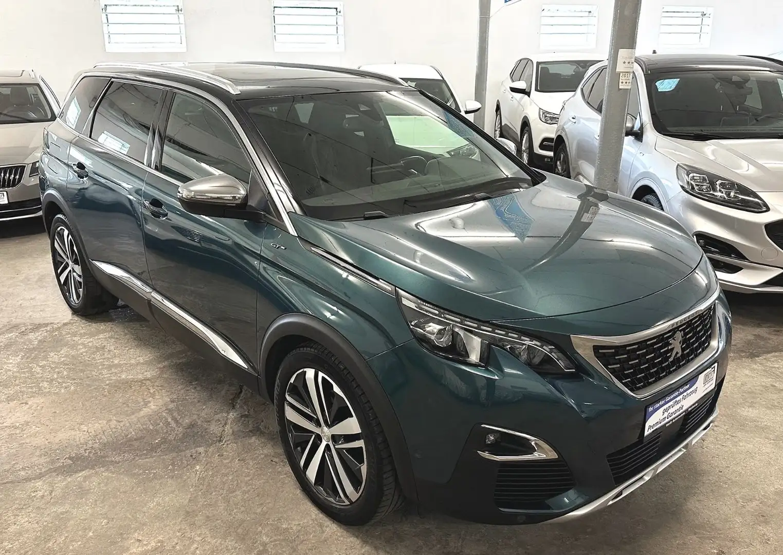 Peugeot 5008 GT 2.0, 7 Sitzer, Vollausstattung,Panorama Verde - 2