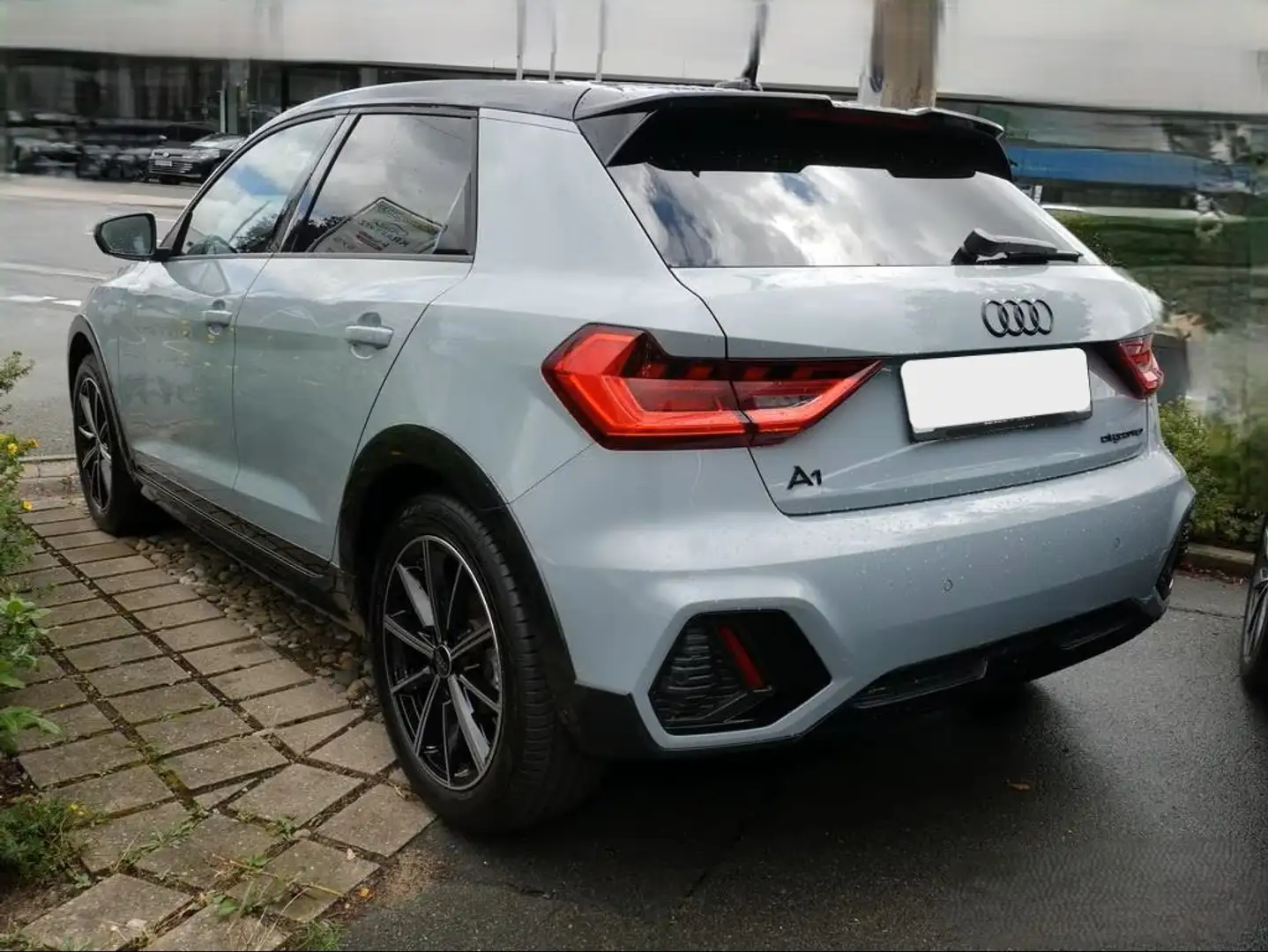 Audi A1 30 TFSI 110 ch S tronic 7 S Line - 5P NAV Gris - 2