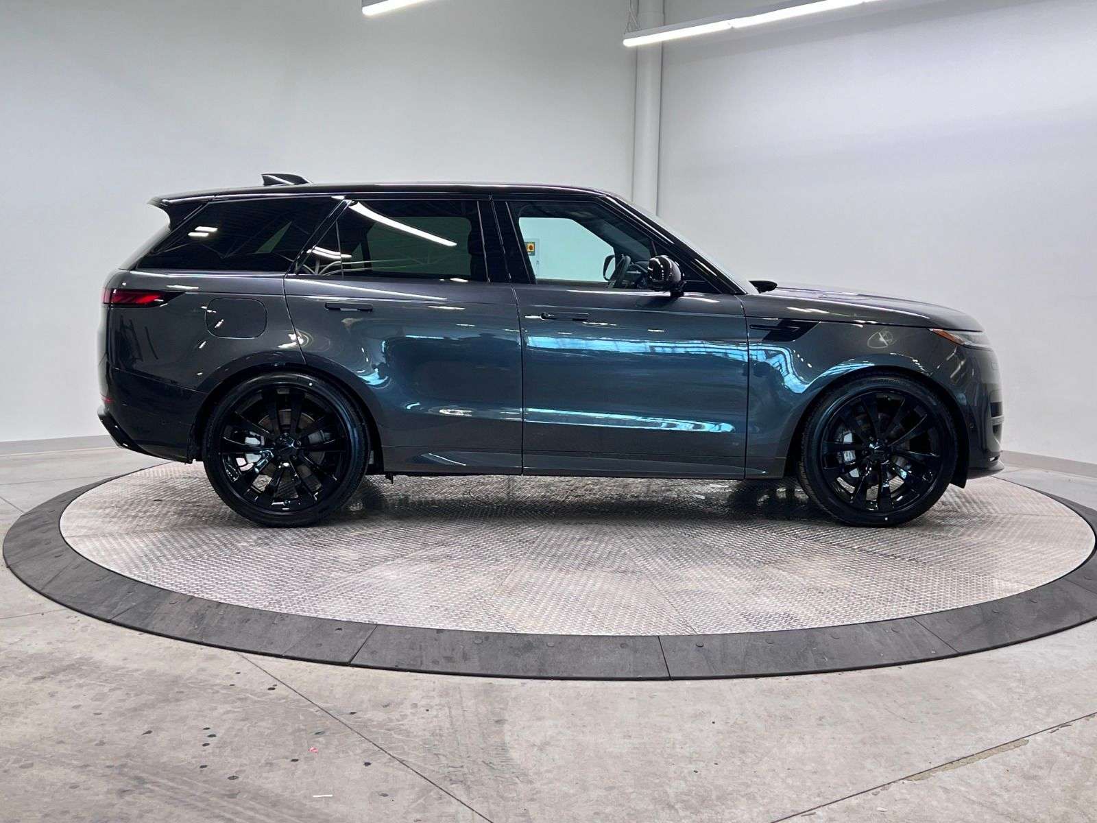 2026 Land Rover Range Rover Sport P400 DYNAMIC HSE thumb 7