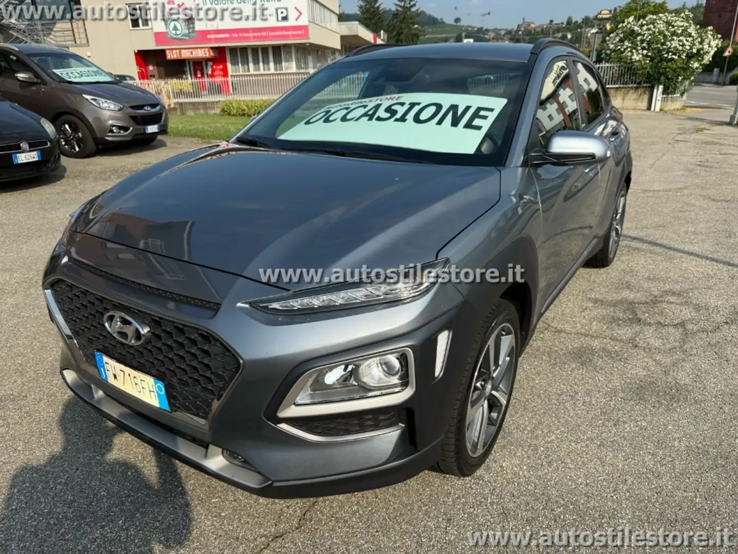 Hyundai KONA 1.6 CRDI 115 CV Xpossible Grijs - 1