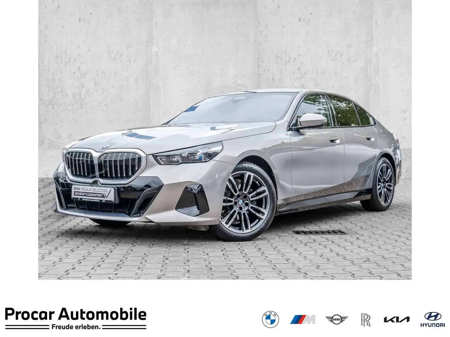BMW 520 i M Sport Adap.LED H/K Pano DA+ PA+ Memory Grigio - 1
