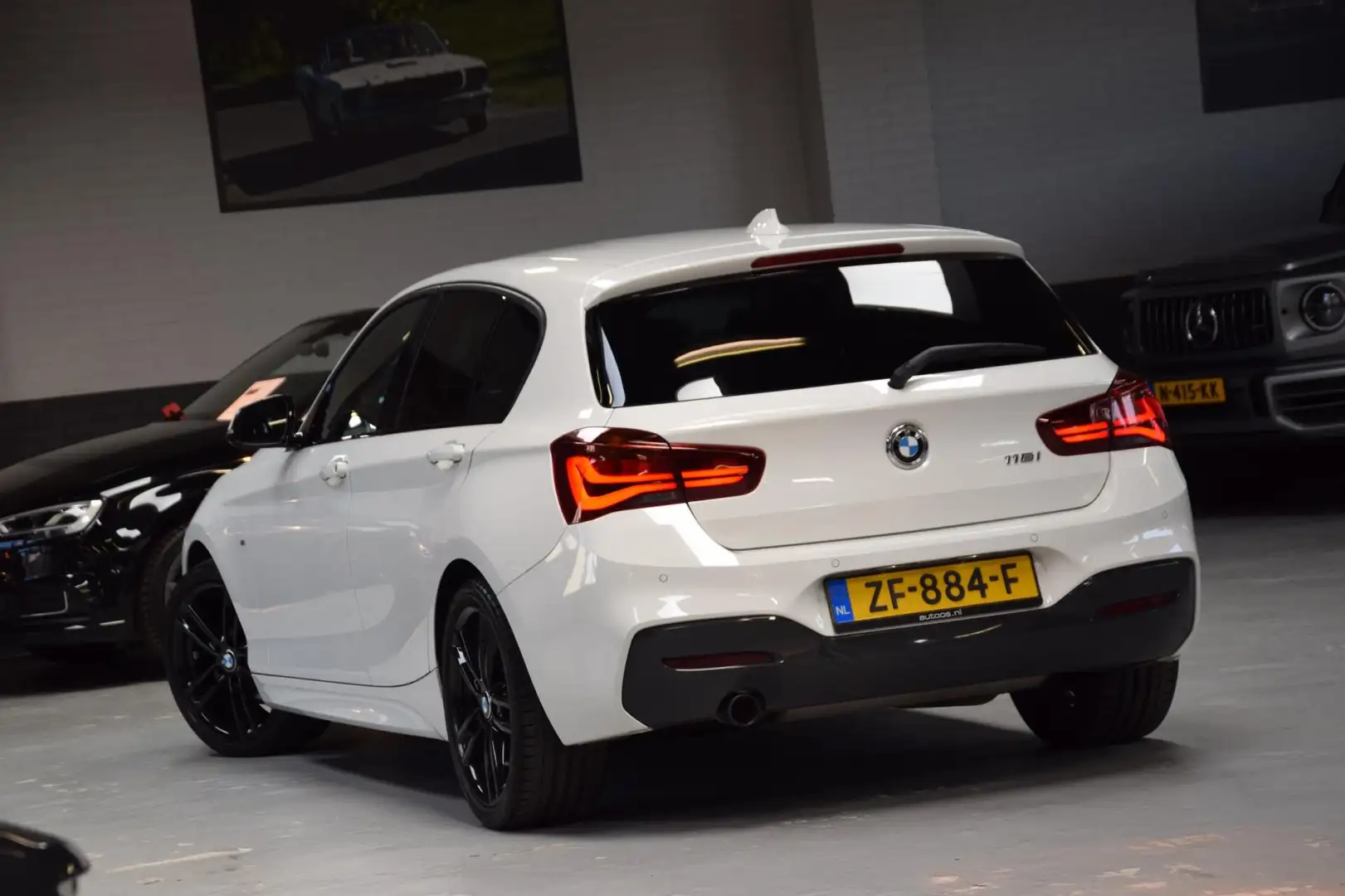 BMW 118 1-serie 118i Edition M Sport Shadow High Executive Wit - 2