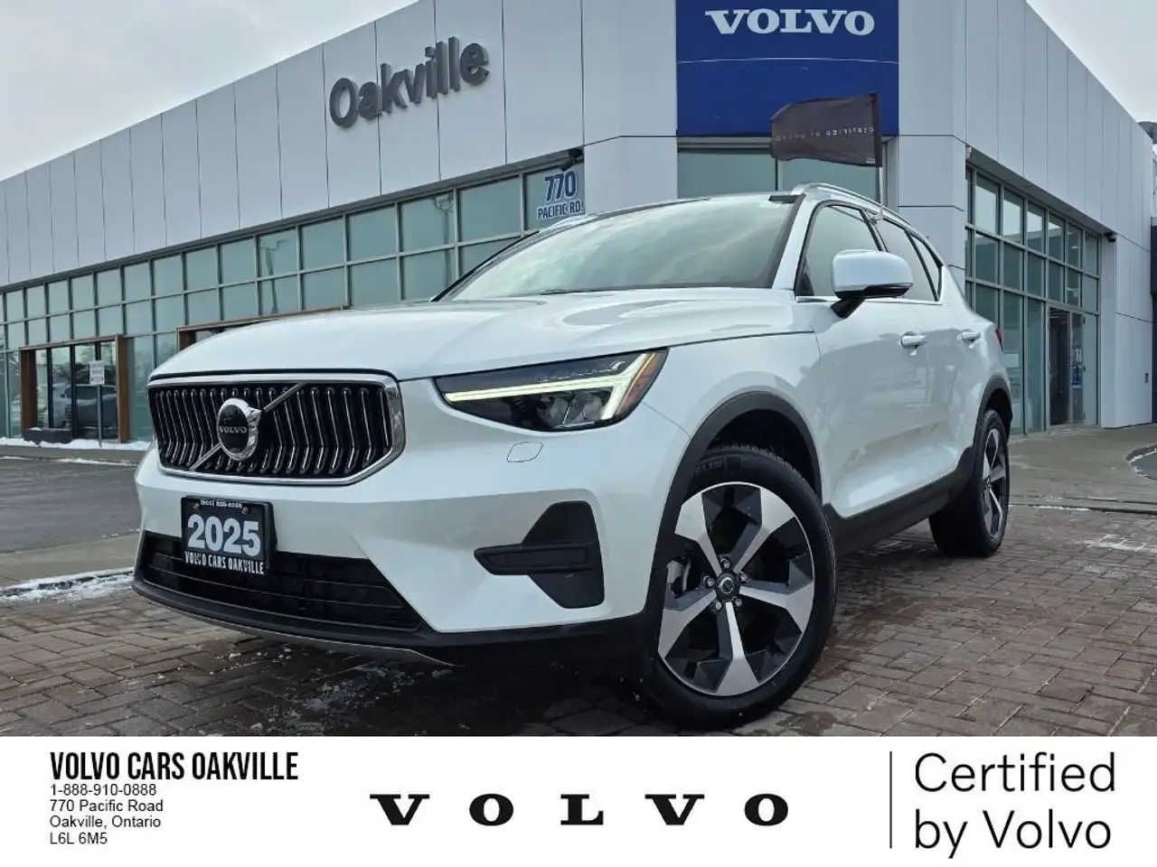 2025 Volvo XC40