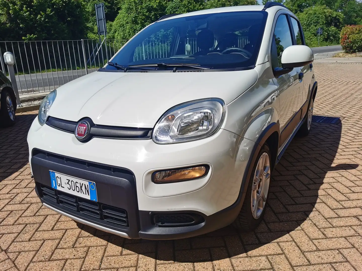 Fiat Panda 1.0 firefly hybrid City Life Blanc - 1