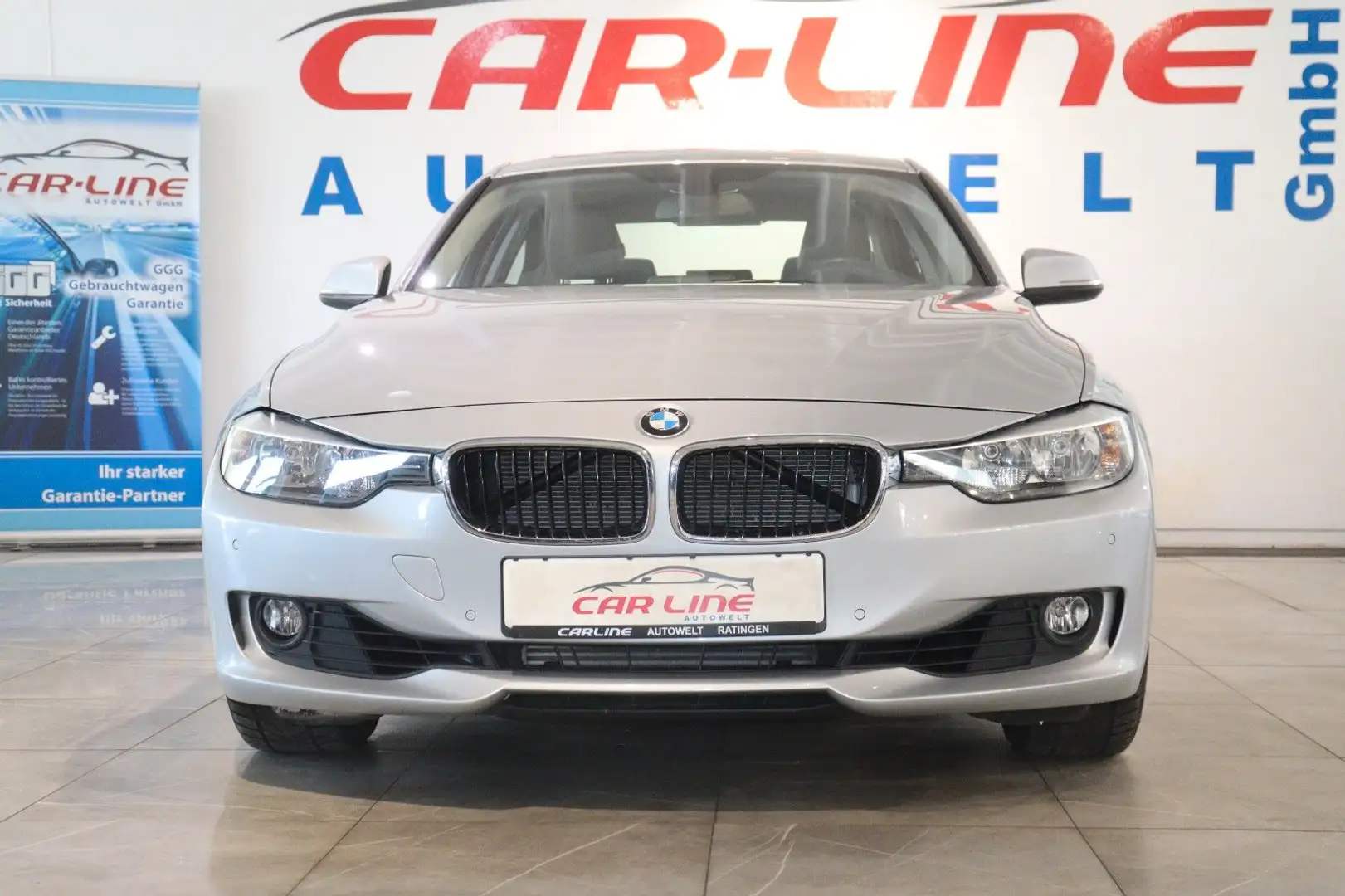 BMW 328 i xDrive Lim. *1.Hand*Erst 94tkm*Automatik* Argent - 2