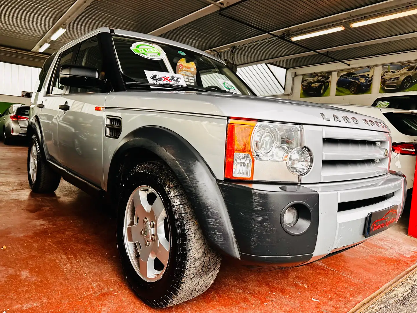 Land Rover Discovery 2.7 TDV6 HSE 4X4 Con Ridotte Cambio Manuale 6Marce Stříbrná - 1