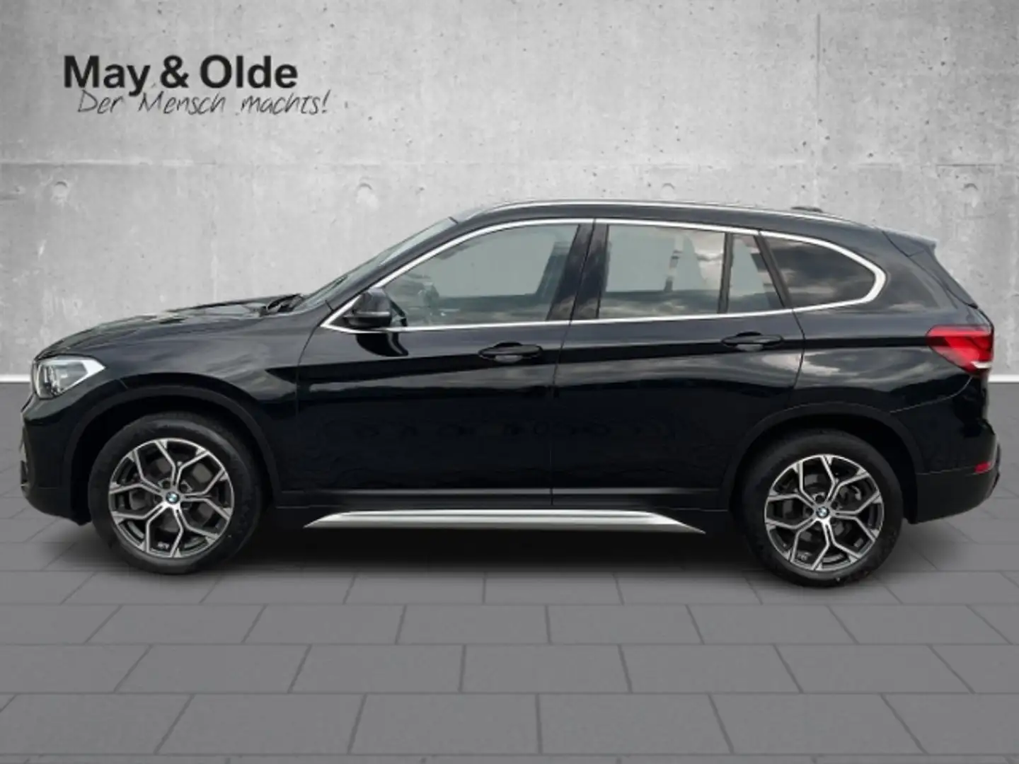 BMW X1 xDrive20d xLine Aut. Navi LED RFK SHZ Schwarz - 2